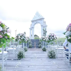Giri Bhagawan & Spa Hotel Nusa Dua (Bali)